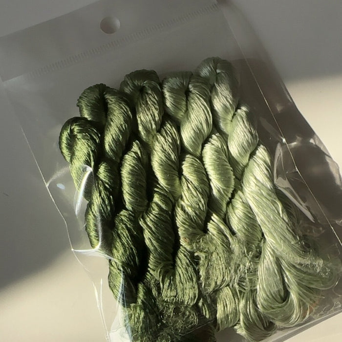 80m Suzhou Embroidery Untwisted Mulberry Silk Thread(#15   80m*5) - Ronghua Threads