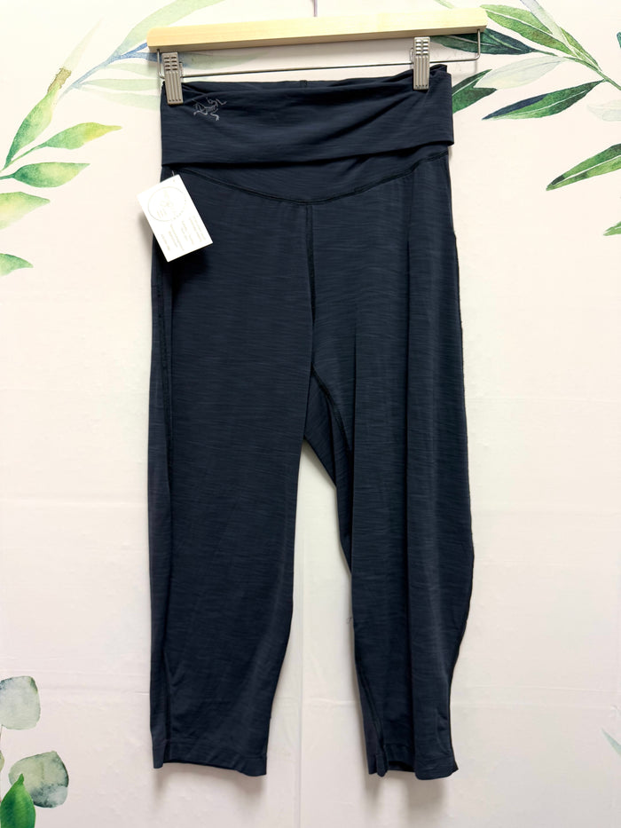 Arc’teryx Harem Crop Pant (XS)