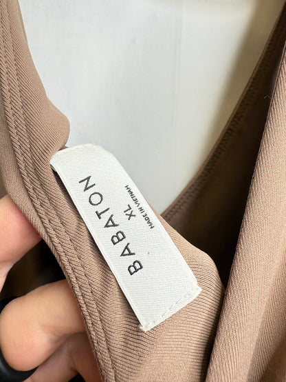 Aritzia Babaton Contour V Neck Bodysuit (XL)