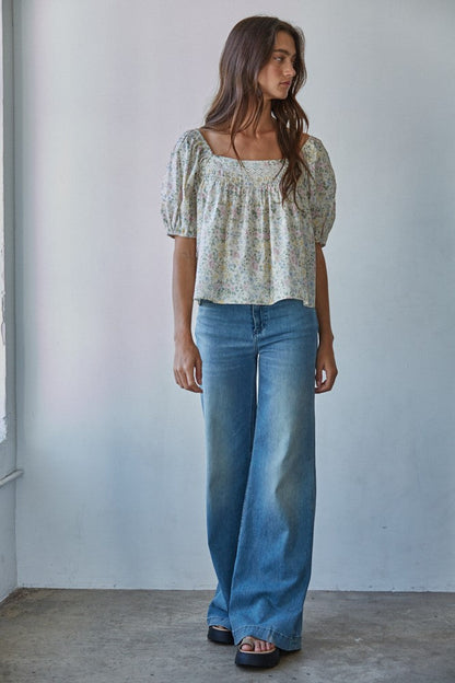 Floral Balloon Sleeve Square Neck Top
