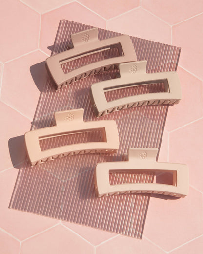 Hair clip claw, hair clip curly hair, hair clip claw styles, hair clip big, claw clip big, claw clip for thick hair, claw clip for braids, claw clip for thick curly hair, claw clip hairstyles, claw clip messy bun, claw clip medium hair, hair claw clip, y2k claw clip,