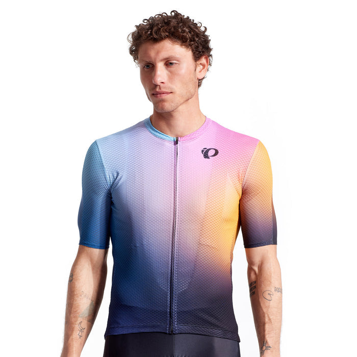 color:ALPENGLOW 2023||view:SKU Image On Body||gender:Men||seo:Men's PRO Mesh Jersey