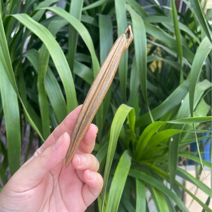 05 Green Sandalwood zhuye*10 pcs 13cm
