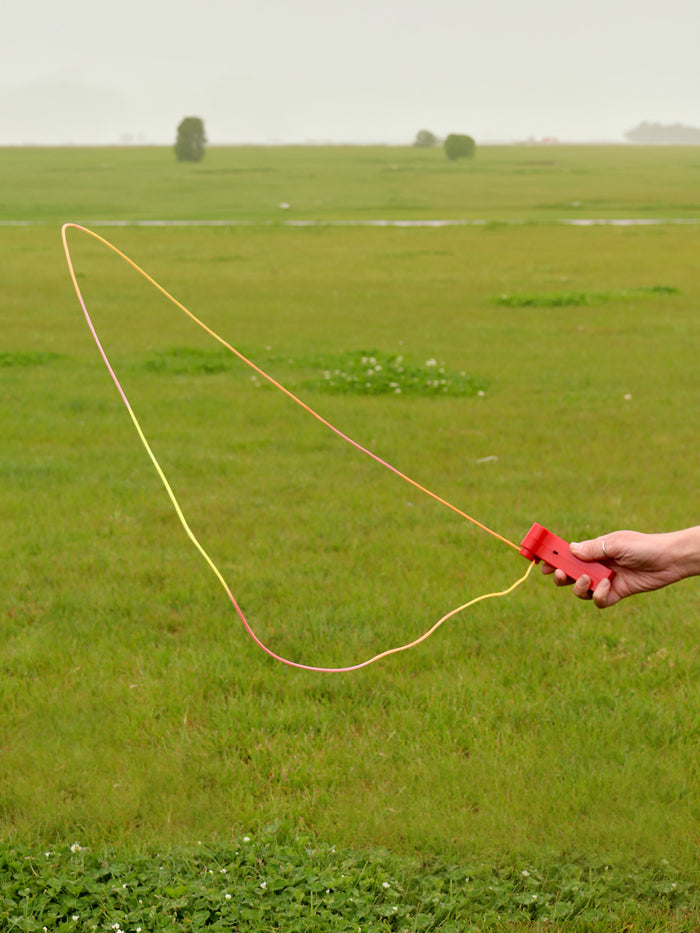 String Shooter | One Colour-Image 1