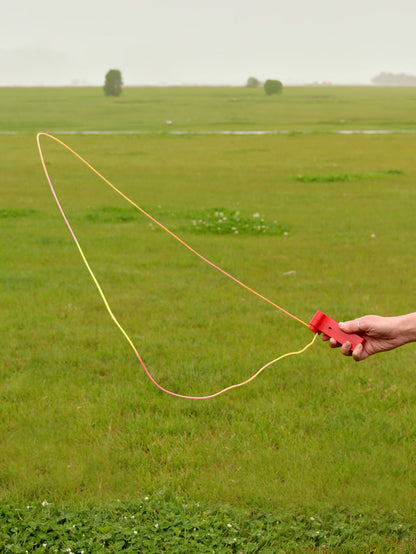 String Shooter | One Colour-Image 1